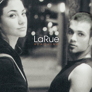ดาวน์โหลดและฟังเพลง Unite พร้อมเนื้อเพลงจาก LaRue