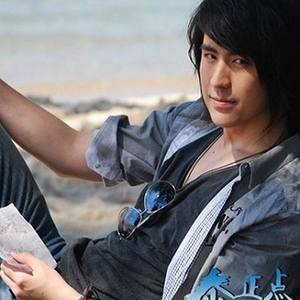 ดาวน์โหลดและฟังเพลง กลัวความมืด พร้อมเนื้อเพลงจาก ดิว อรุณพงศ์