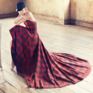 Dengarkan The Meaning Of Us (From Best AL "Ballada") lagu dari Amuro Namie dengan lirik