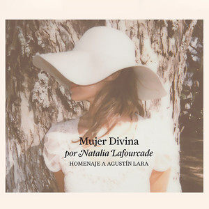 收聽Natalia Lafourcade的Mujer Divina歌詞歌曲