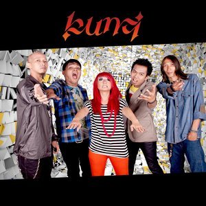 Dengarkan Your Eyes lagu dari Kunci dengan lirik