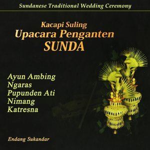 Dengarkan lagu Ayun Ambing - Ngaras nyanyian Endang Sukandar dengan lirik