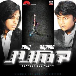 Dengarkan I Am Alive lagu dari Revy dengan lirik