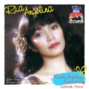 Dengarkan Pertama Kau Sayangi lagu dari Ria Angelina dengan lirik