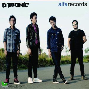 ดาวน์โหลดและฟังเพลง Pahamilah Cinta พร้อมเนื้อเพลงจาก D'Monic