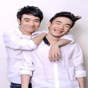收听เก่ง พิรภพ วังศิริไพศาล的จักรวาล (Acoustic Version)歌词歌曲