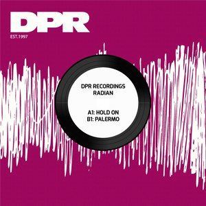 Dengarkan lagu Hold On nyanyian Radian dengan lirik