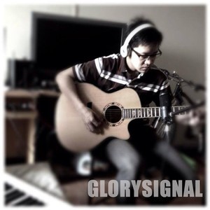 Dengarkan lagu เพื่ออะไร nyanyian GlorySignal dengan lirik