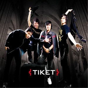收聽Tiket的Jatuh Bangun歌詞歌曲
