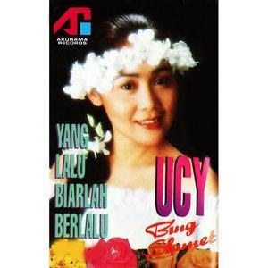 Dengarkan Si Dia lagu dari Dina Mariana dengan lirik