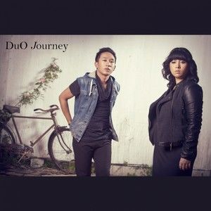 ดาวน์โหลดและฟังเพลง Mengapa Dengan Kita พร้อมเนื้อเพลงจาก Duo Journey