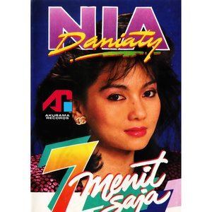 Dengarkan Biar Kucari Jalan Hidupku lagu dari Nia Daniaty dengan lirik