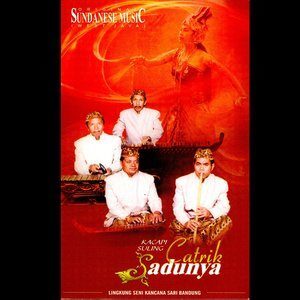 Dengarkan Pangapungan Naek Catrik Sadunya lagu dari L.S. Kancana Sari dengan lirik