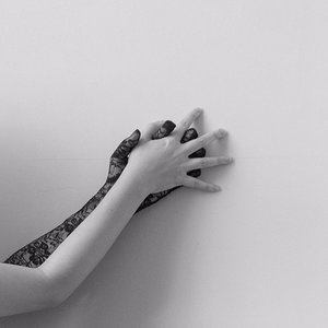 Dengarkan Wounds lagu dari Ryan Vail dengan lirik