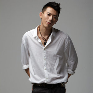 Si Jin ดาวน์โหลดและฟังเพลงฮิตจาก Si Jin