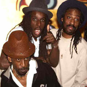 Aswad ดาวน์โหลดและฟังเพลงฮิตจาก Aswad