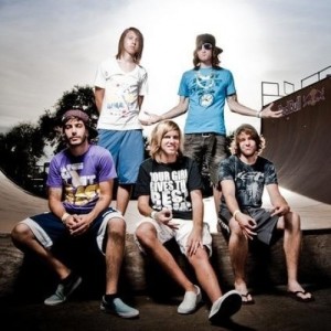 Attila ดาวน์โหลดและฟังเพลงฮิตจาก Attila