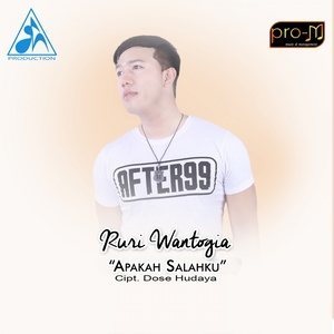 收聽Ruri Wantogia的Apakah Salahku歌詞歌曲