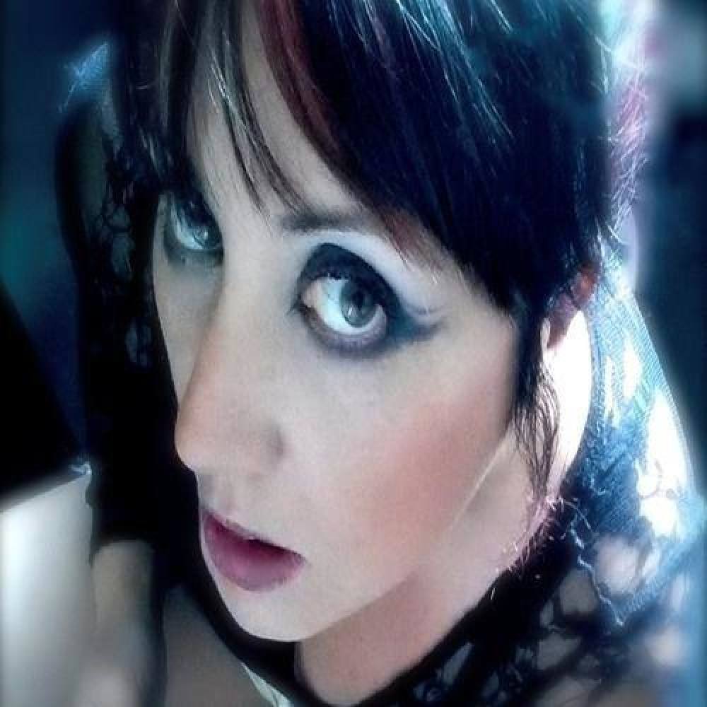 Claire Willis