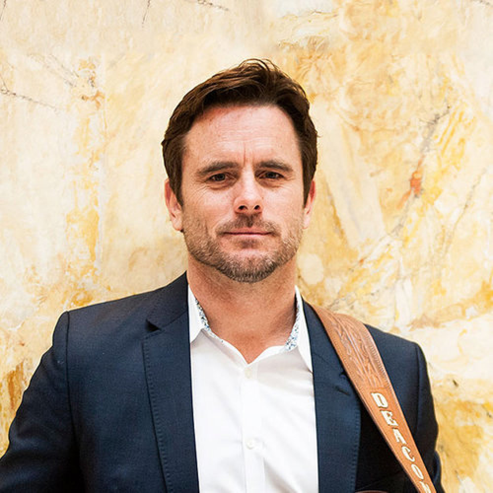 Charles Esten