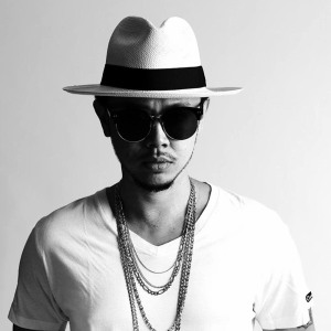 Khan Thaitanium ดาวน์โหลดและฟังเพลงฮิตจาก Khan Thaitanium