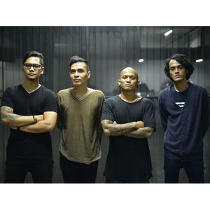 收聽LetsGo的Aku Ganteng歌詞歌曲
