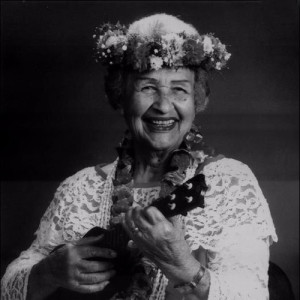 Genoa Keawe ดาวน์โหลดและฟังเพลงฮิตจาก Genoa Keawe