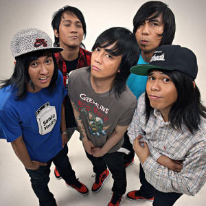 Chicosci ดาวน์โหลดและฟังเพลงฮิตจาก Chicosci