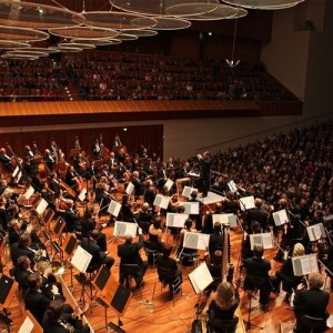 Southwest German Radio Symphony Orchestra ดาวน์โหลดและฟังเพลงฮิตจาก Southwest German Radio Symphony Orchestra
