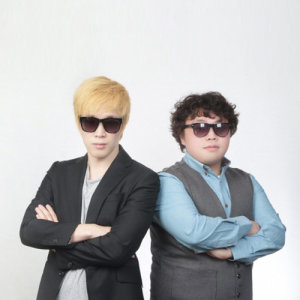 TAKO & J HYUNG ดาวน์โหลดและฟังเพลงฮิตจาก TAKO & J HYUNG