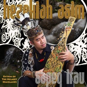 Dengarkan Buluh Meruked lagu dari Hezekiah Asim dengan lirik