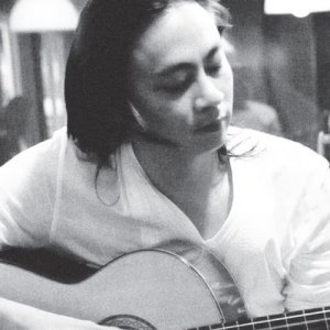 กั้งสโนว่า ดาวน์โหลดและฟังเพลงฮิตจาก กั้งสโนว่า