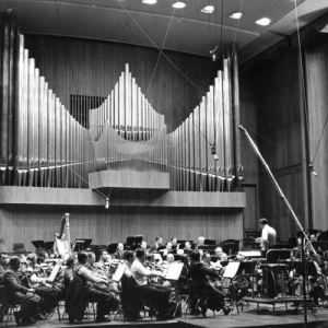 Kölner Rundfunk Sinfonie Orchester ดาวน์โหลดและฟังเพลงฮิตจาก Kölner Rundfunk Sinfonie Orchester