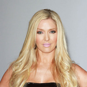 Erika Jayne ดาวน์โหลดและฟังเพลงฮิตจาก Erika Jayne