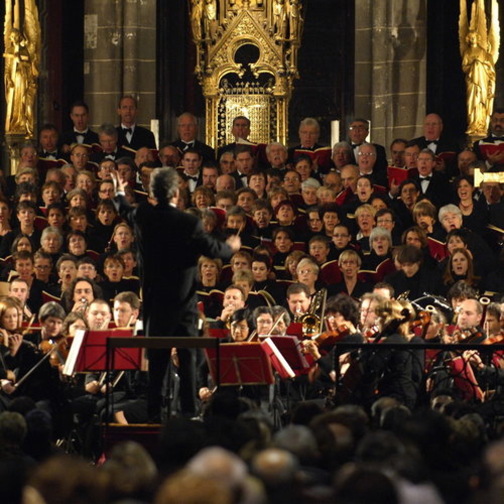 Symphonie No. 4 pour orchestre Ã  cordes: I. Lento assai - con passione