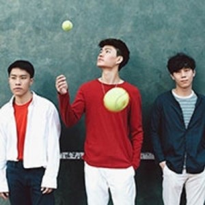 Pills ดาวน์โหลดและฟังเพลงฮิตจาก Pills