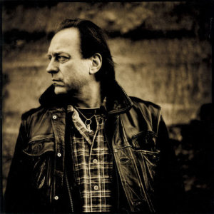 Pugh Rogefeldt ดาวน์โหลดและฟังเพลงฮิตจาก Pugh Rogefeldt