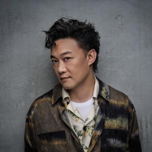 陈奕迅 ดาวน์โหลดและฟังเพลงฮิตจาก 陈奕迅