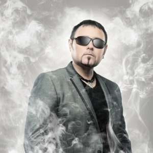 Desmod ดาวน์โหลดและฟังเพลงฮิตจาก Desmod