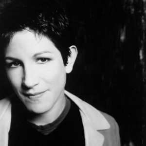 Jennifer Trynin ดาวน์โหลดและฟังเพลงฮิตจาก Jennifer Trynin
