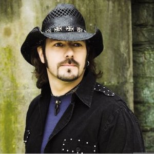 Dusty Drake ดาวน์โหลดและฟังเพลงฮิตจาก Dusty Drake