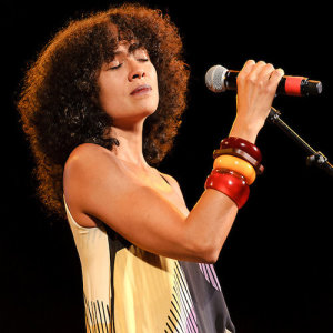 Amel Larrieux ดาวน์โหลดและฟังเพลงฮิตจาก Amel Larrieux
