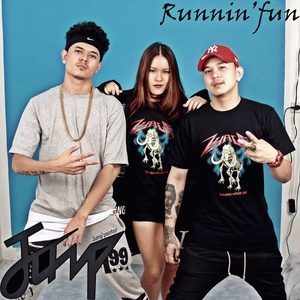 收聽Jump Pointer的Runnin' Fun歌詞歌曲