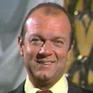 Giorgos Moutsios ดาวน์โหลดและฟังเพลงฮิตจาก Giorgos Moutsios