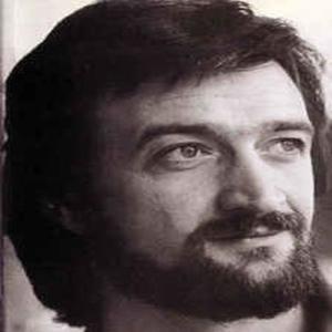 Brian Elliot ดาวน์โหลดและฟังเพลงฮิตจาก Brian Elliot