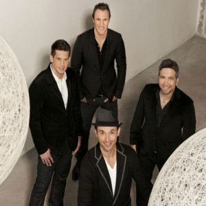 The Tenors ดาวน์โหลดและฟังเพลงฮิตจาก The Tenors