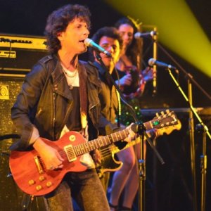 Coti ดาวน์โหลดและฟังเพลงฮิตจาก Coti