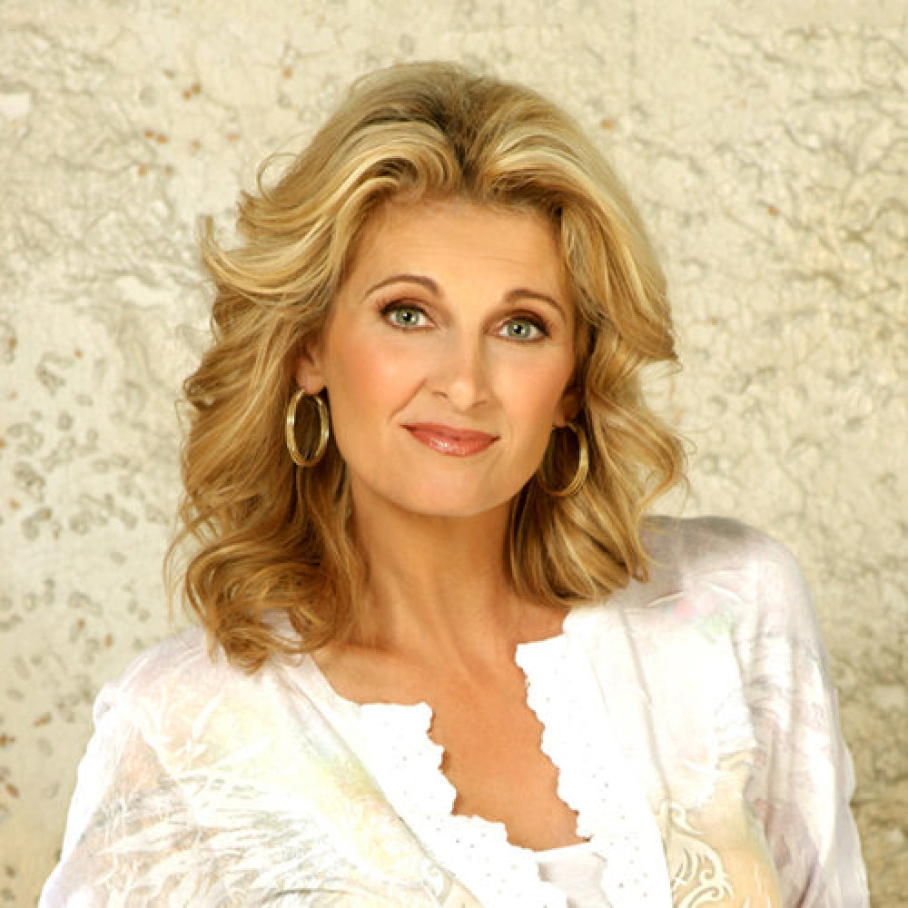 Linda Davis