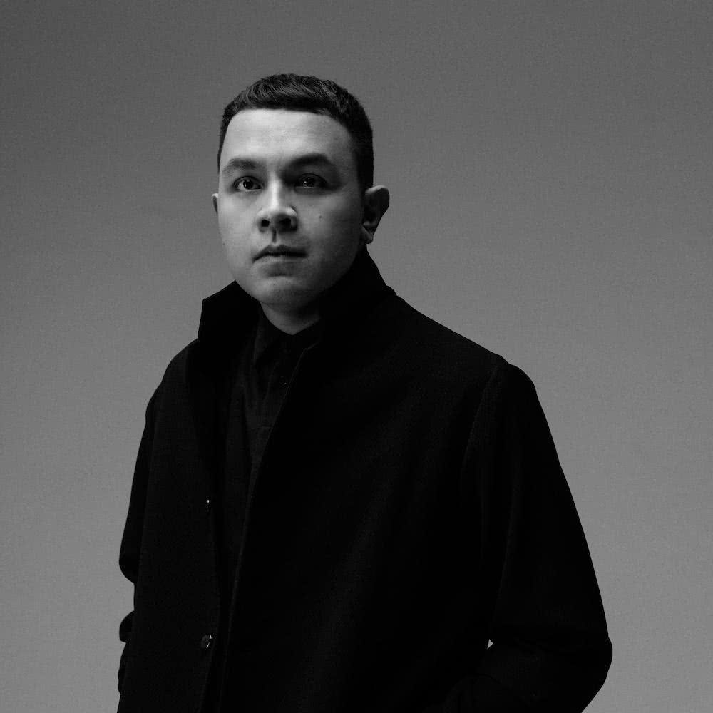 manusia kuat tulus mp3 manusia kuat tulus mp3