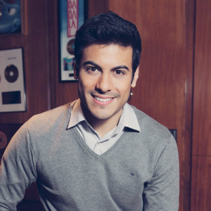 Carlos Rivera ดาวน์โหลดและฟังเพลงฮิตจาก Carlos Rivera